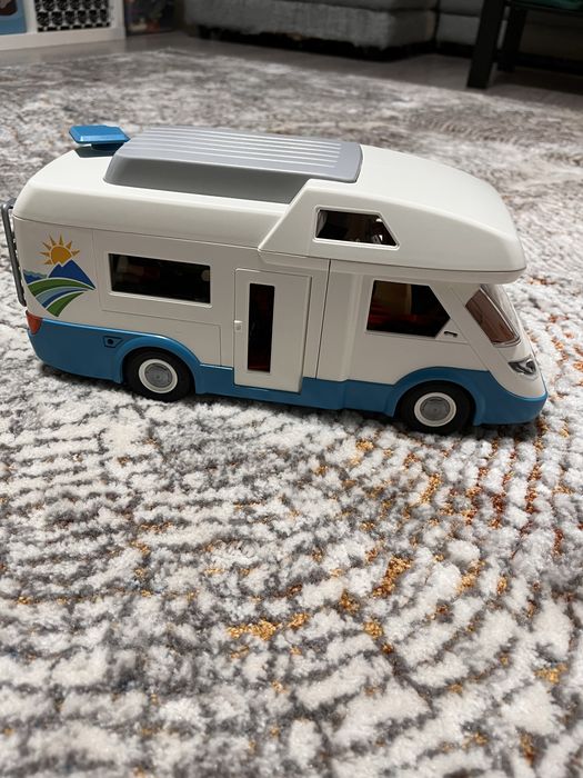 Ambulanță playmobil si rulotă playmobil