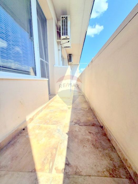 Продава се Двустаен апартамент в Варна, Цветен квартал - 61 кв.м за 2377 €/кв.м - Снимка #12