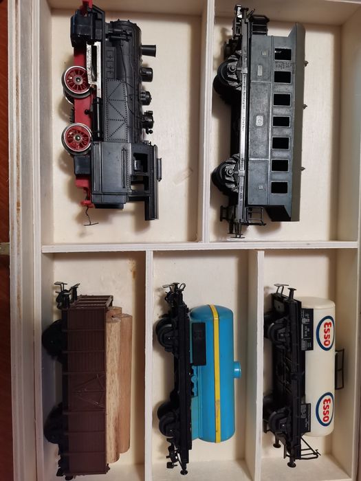 Запазено и действащо колекционерско електрическо влакче Piko 5