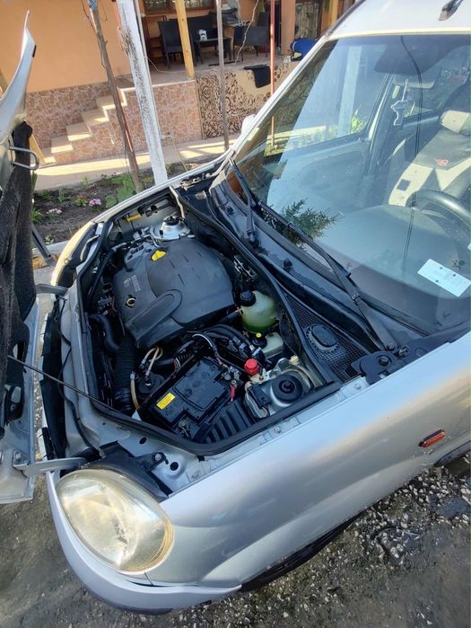 Рено Канго Лек Автомобил