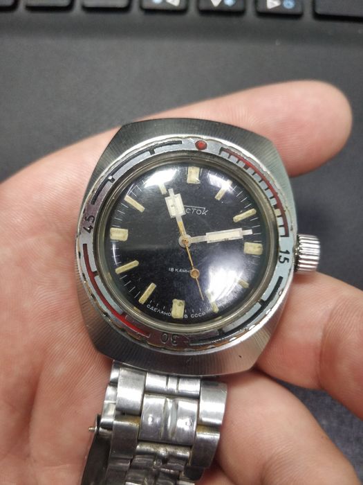 Наручные часы Восток амфибия 200м