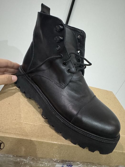 продам зимние ботинки ручной работы 40 размер