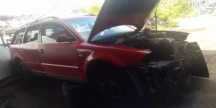 Pompa ABS 8e0 614 111 Volkswagen VW Passat B5.5 (facelift)