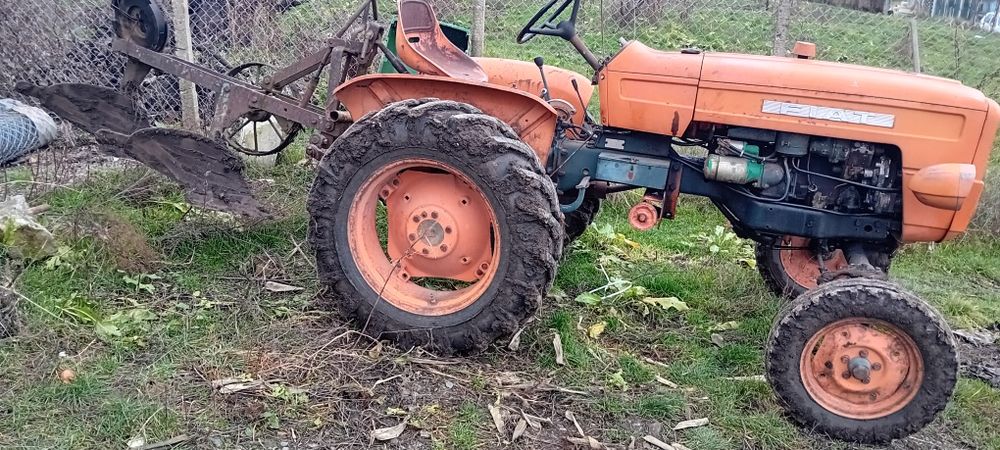 Tractor Fiat plug optional