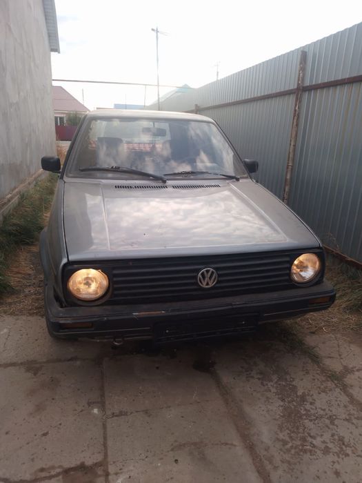 Продам автомобиль Фольксваген гольф 2