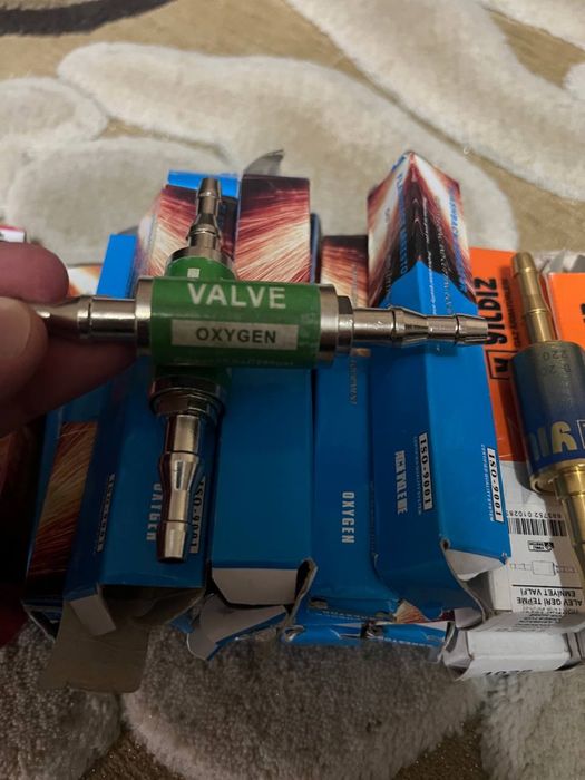 Алмазный бур, ключ ва бошка курилиш учун куроллари