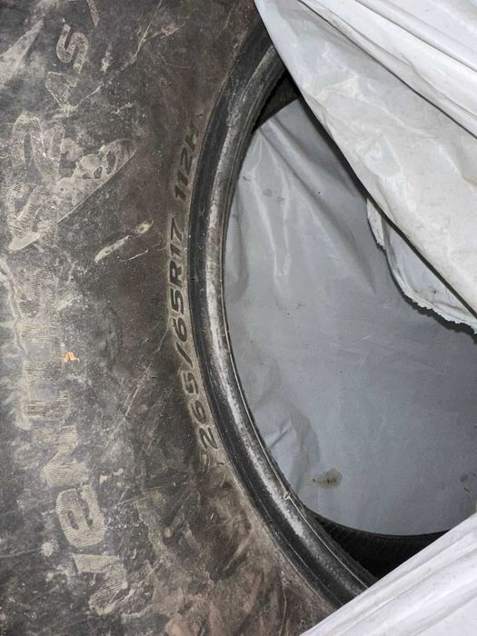продам шины зимние от прадо 120 265/65/17  Hankook комплект