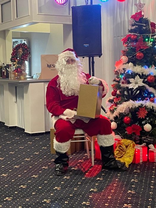 Mos Craciun la tine acasa