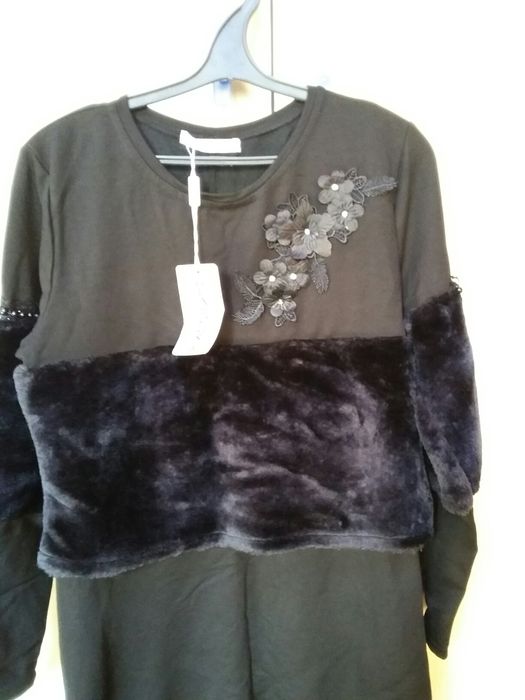 Женские платья 46 раз. 4000тг.  Есть доставка