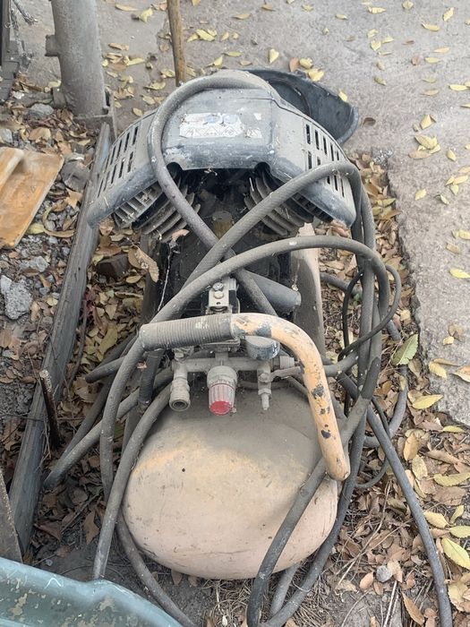 Продам компрессор