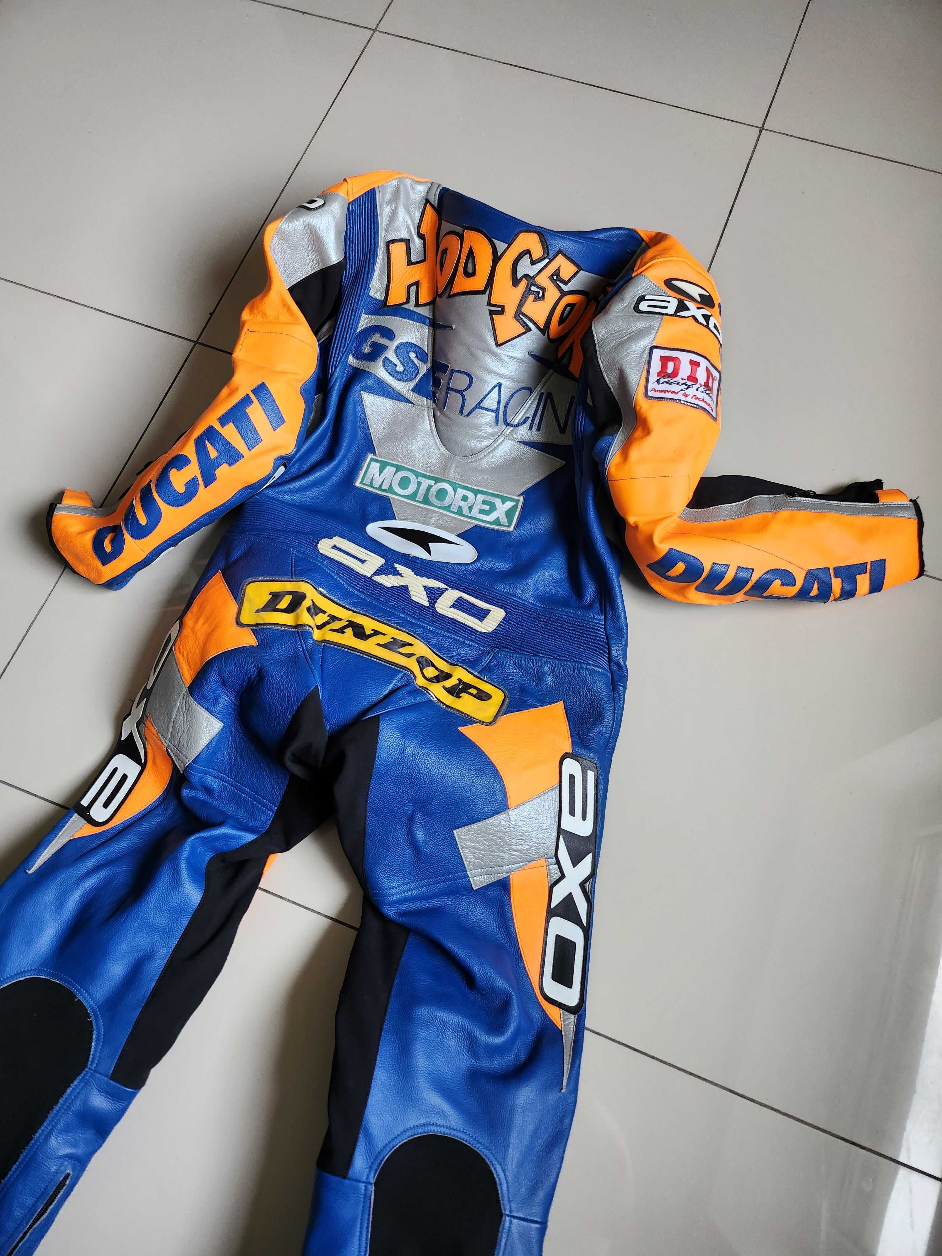 Costum moto axo inițiale Ducati