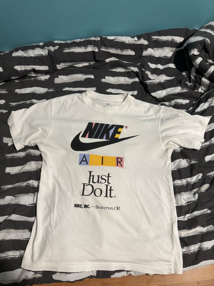 Тениски nike S и M размер