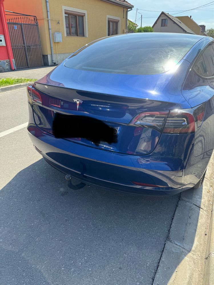 Tesla Model 3 SR 2023, 32.000km in crestere - negociabil