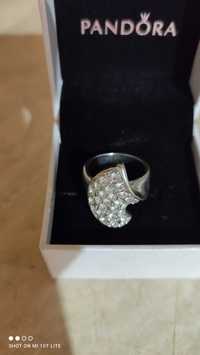 Дамски пръстен с камъчета