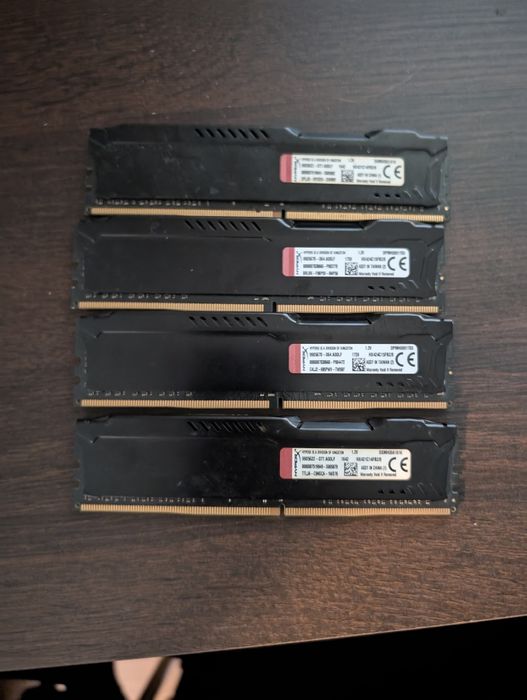 vand 32 GB (4x8 DDR4) rami hyperx fury 2666mhz