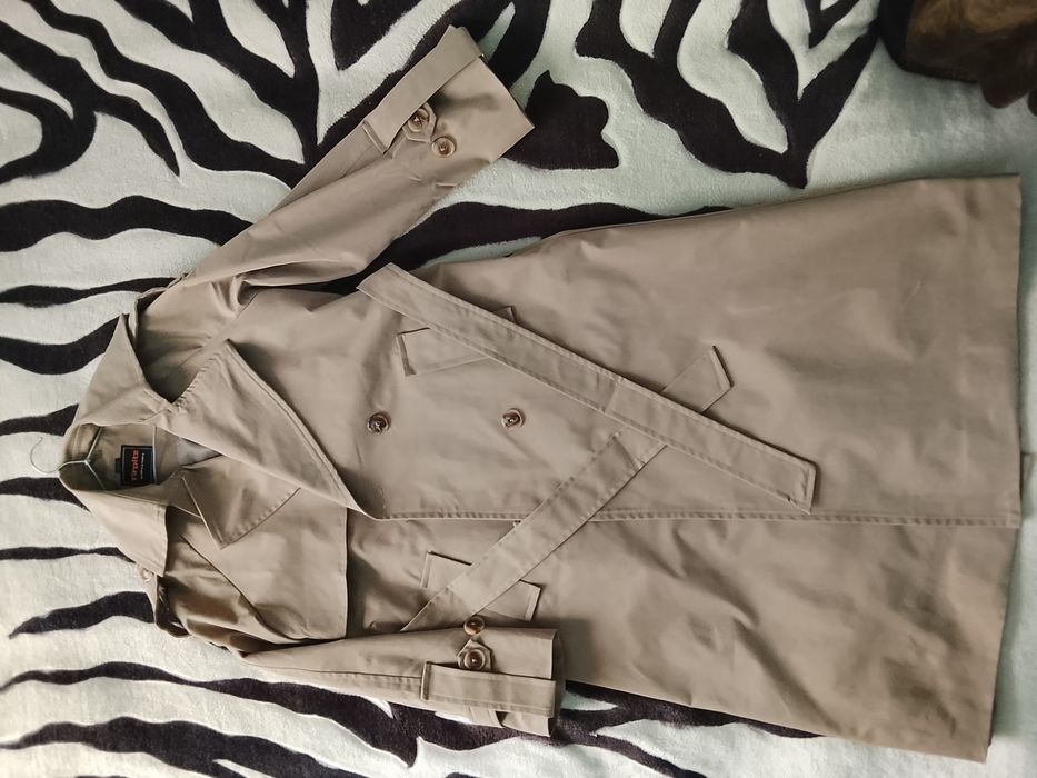 Тренч хорошем состоянии