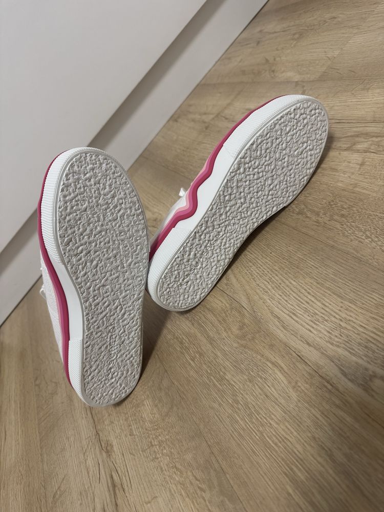 Оригинални дамски кецове Superga