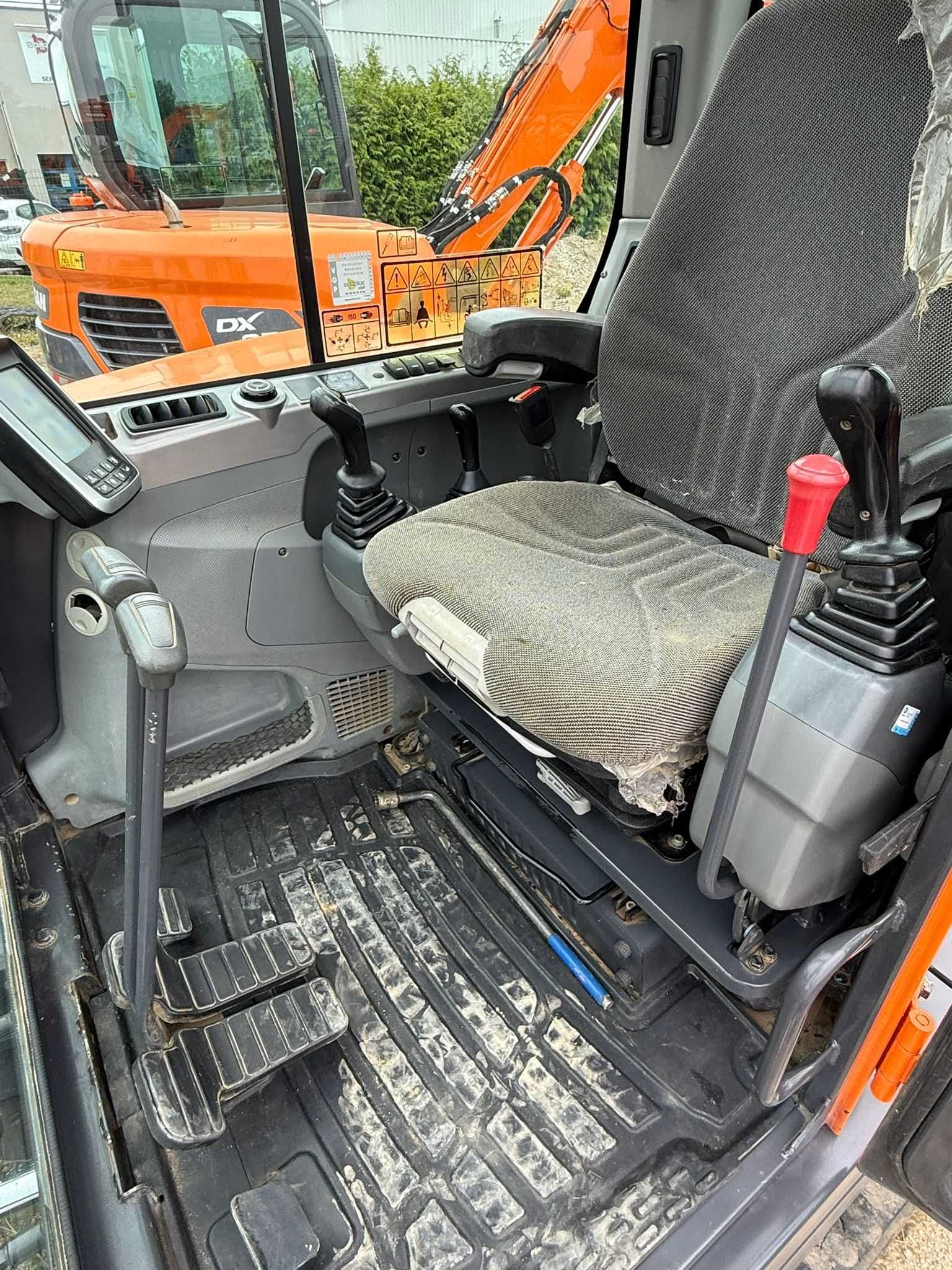 Miniexcavator 6 tone DOSAN DX 63-3