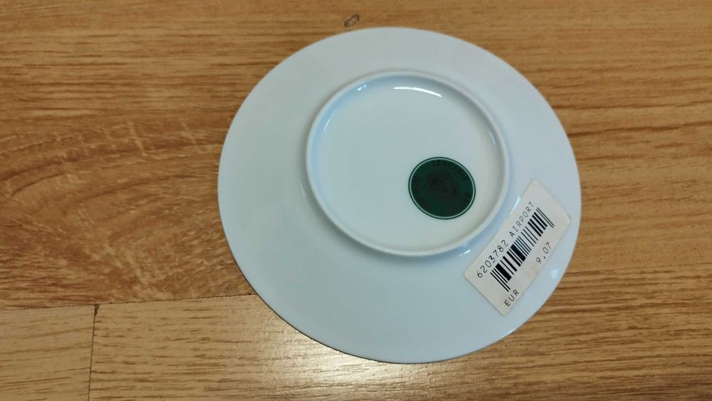 Красива,чиния от Белгия.