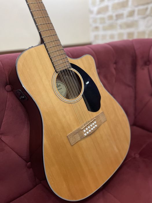 Srochno original gitara sotiladi. Salkam yenggi. 12струнная