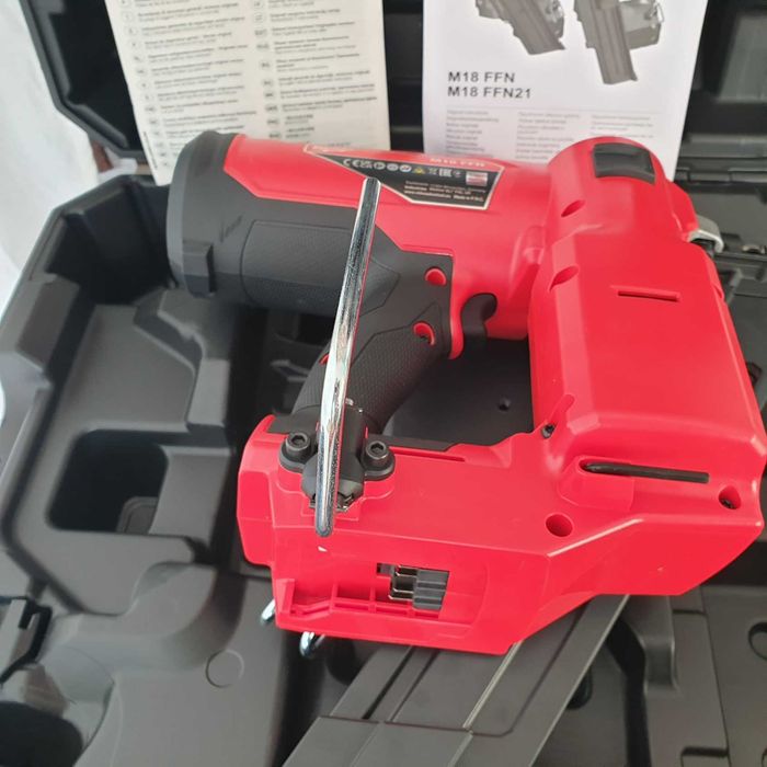 Milwaukee M18 FFN комплект Акумулаторен пистолет за пирони 50мм-90мм