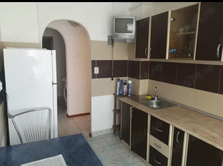 Închiriez apartament 2 camere
