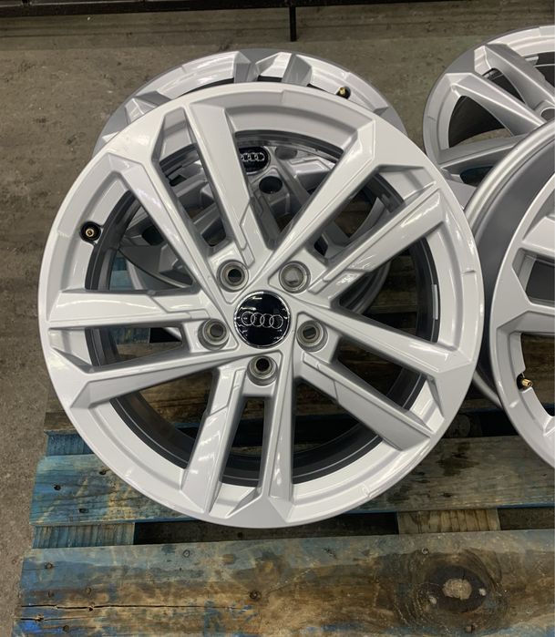 Jante originale Audi A3, A4 NOI NOUTE R 17 , Model nou ! , 5x112  !