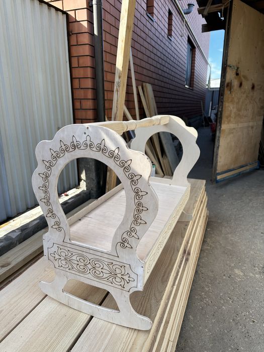 Бесік, бесик в наличий и на заказ