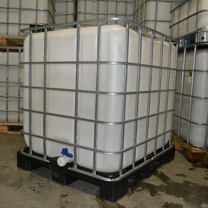 Емкость кубовая БУ 1000 л