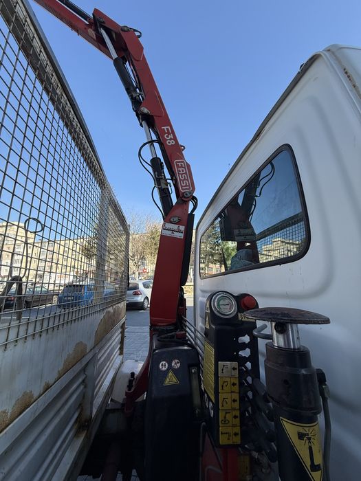 IVECO DAILY 2.8 dotata cu MACARA FASSI categ. B 4,2x2,3 m