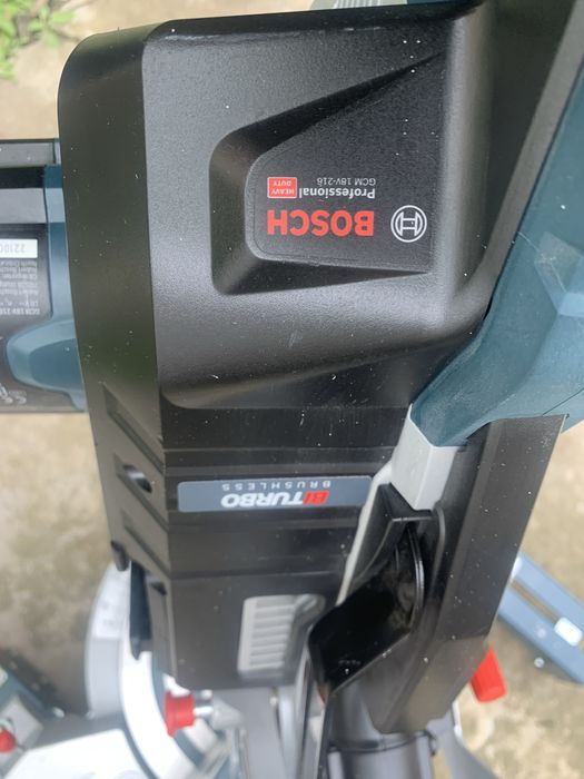 Bosch GCM 18V-216/2022г/безчеткова пендула /+ стойки