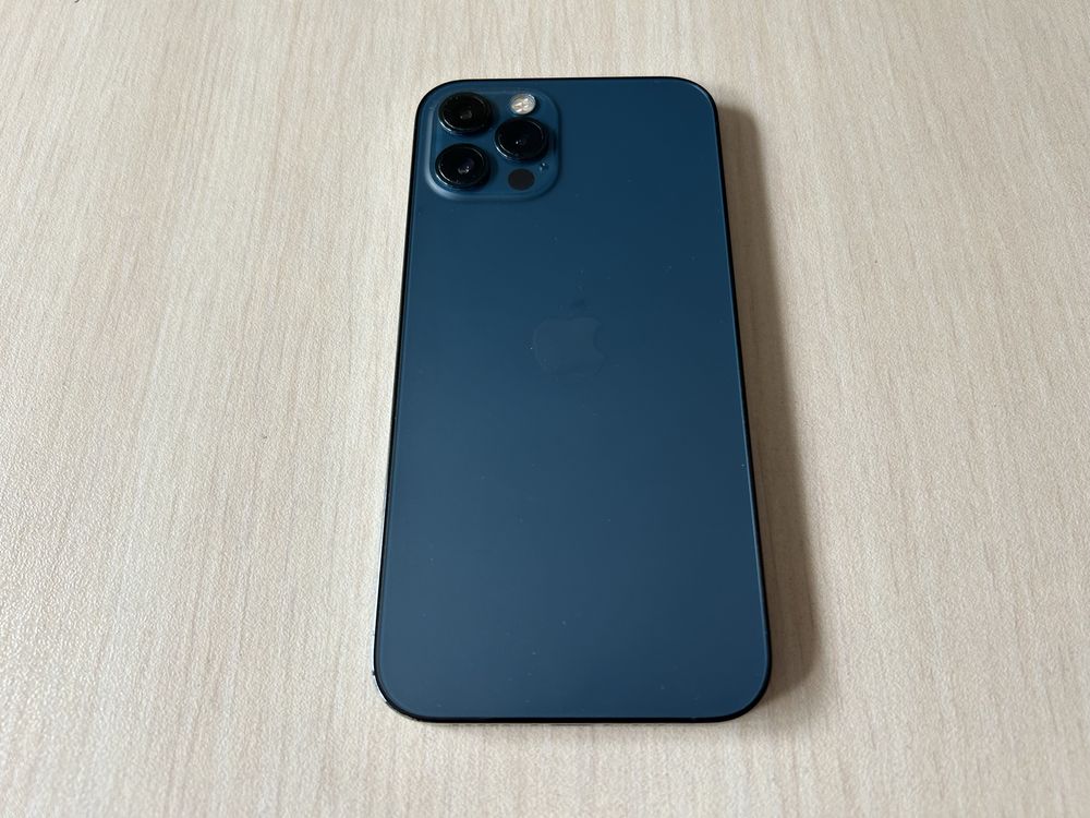 Продавам Apple iPhone 12 Pro 256GB