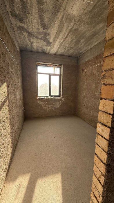 N.12220 Продается 3х комнатная квартира