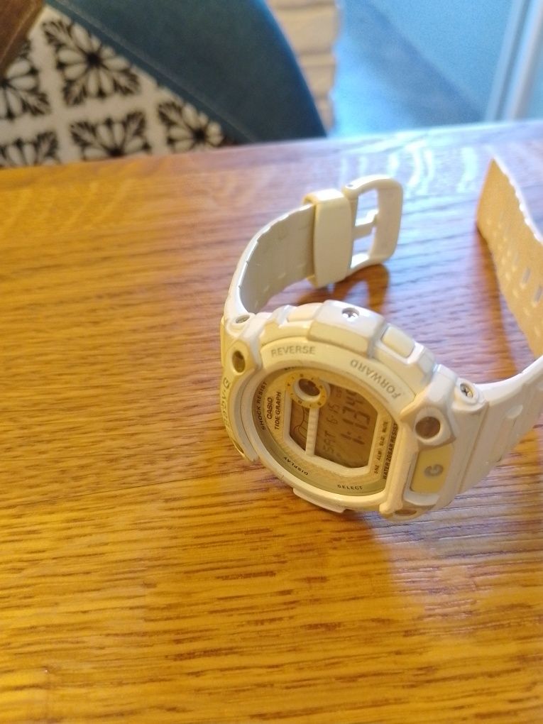 Casio Baby G BLX100
