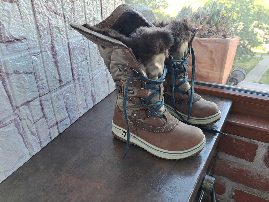 детски ботуши,зимни обувки,боти,апрески,номер28 за момиче