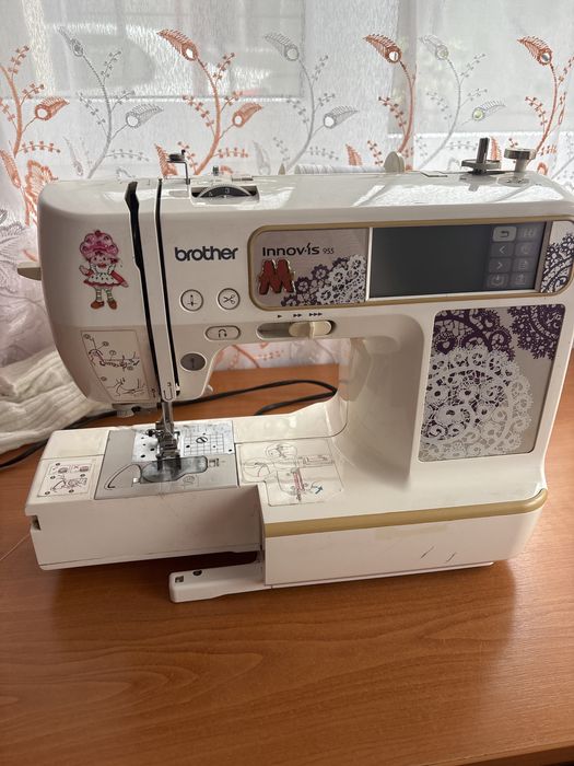 Masina de cusut brother innovis 955