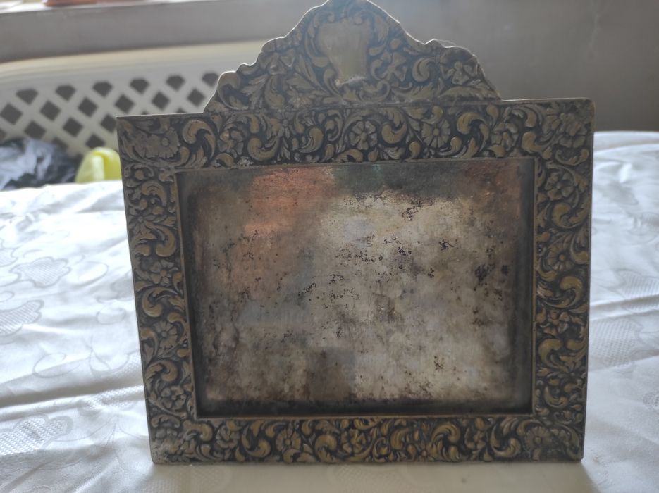 Бронзови предмети. Кани ,рамки кутия за бижута