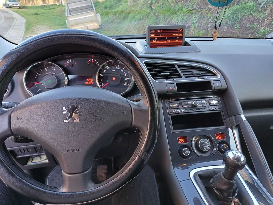 Vând Peugeot 3008 an 2010, 203000 km