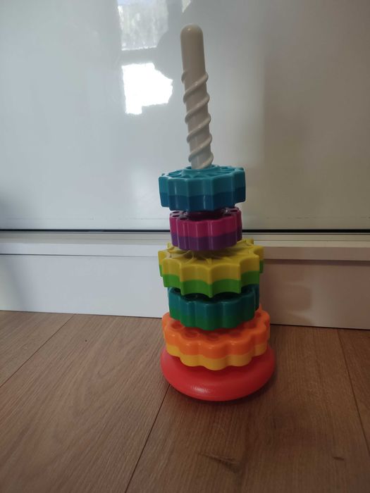 Низанка играчка въртележка