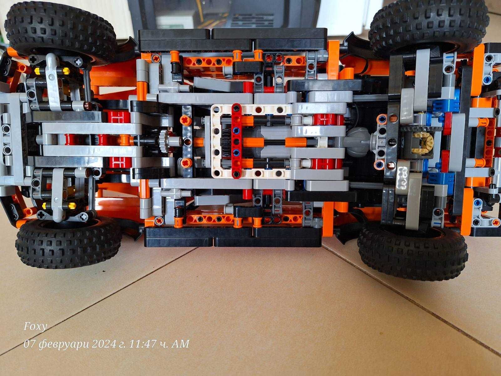 Lego Ford Raptor 42126
