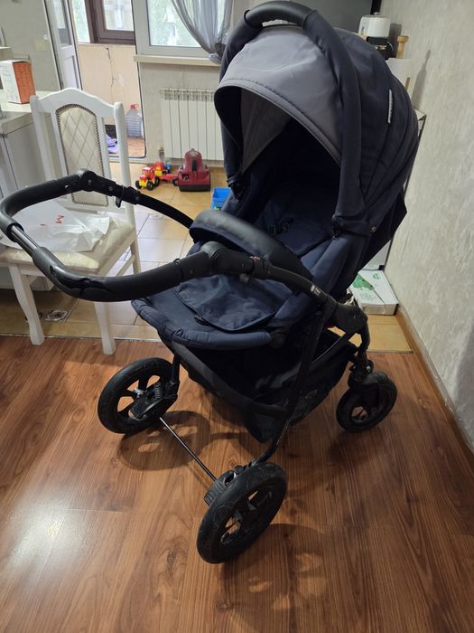 Коляска б/у продаётся