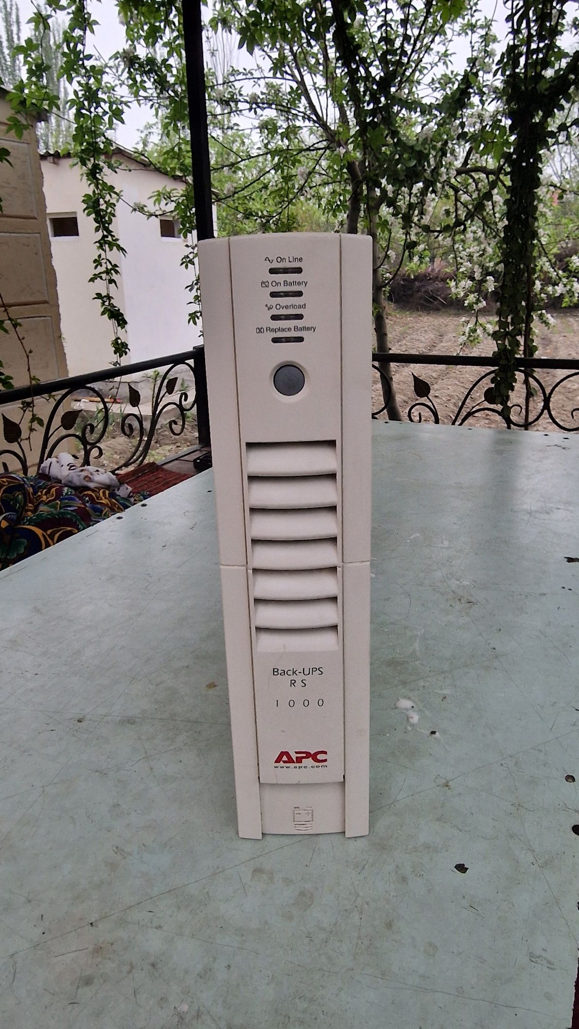 Бесперебойник упс впс vps APC