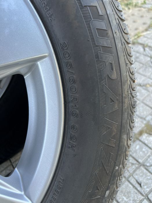Летни гуми 205/60/16 Bridgestone Turanza