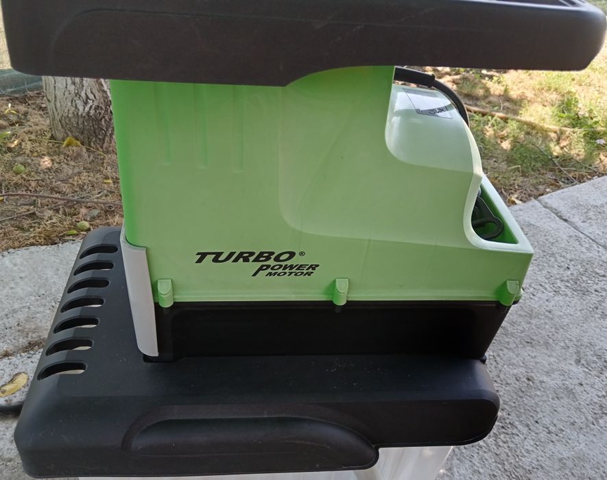 Tocator crengi Florabest 2500W