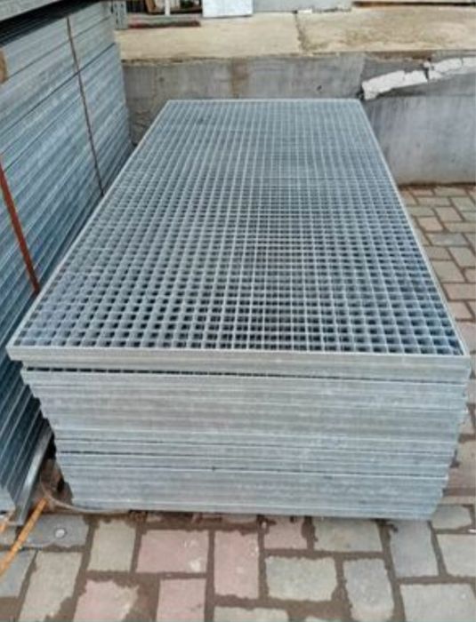 gretare zincate pentru canale spalatori auto trepte pentru scarii