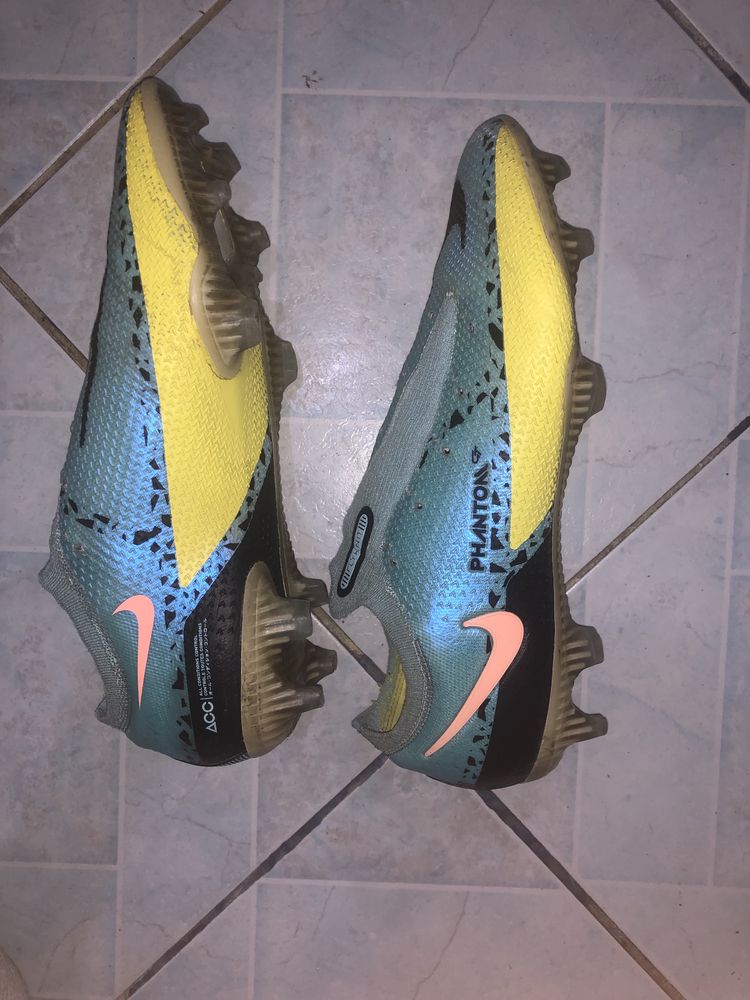 Ghete fotbal ACC Nike phantom  gt2 mărime 45