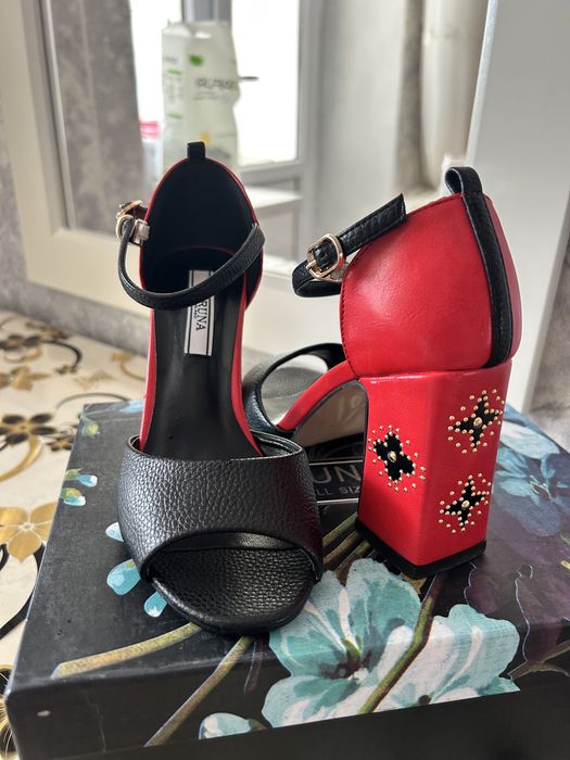 Туфли в хорошом состояние.