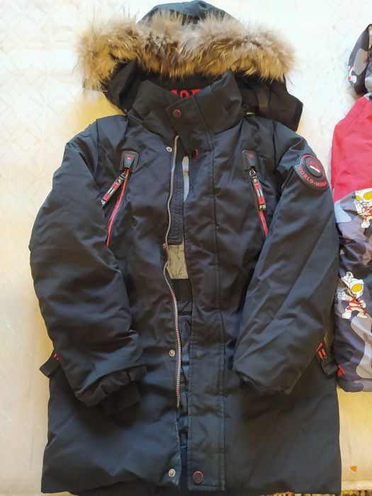 Отдам даром зимние вещи на мальчика 5-6 лет