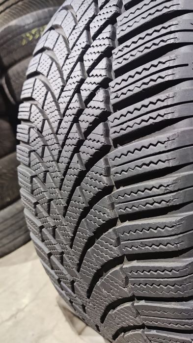 2бр. зимни гуми 225/45/17 Bridgestone Blizzak LM005
dot23