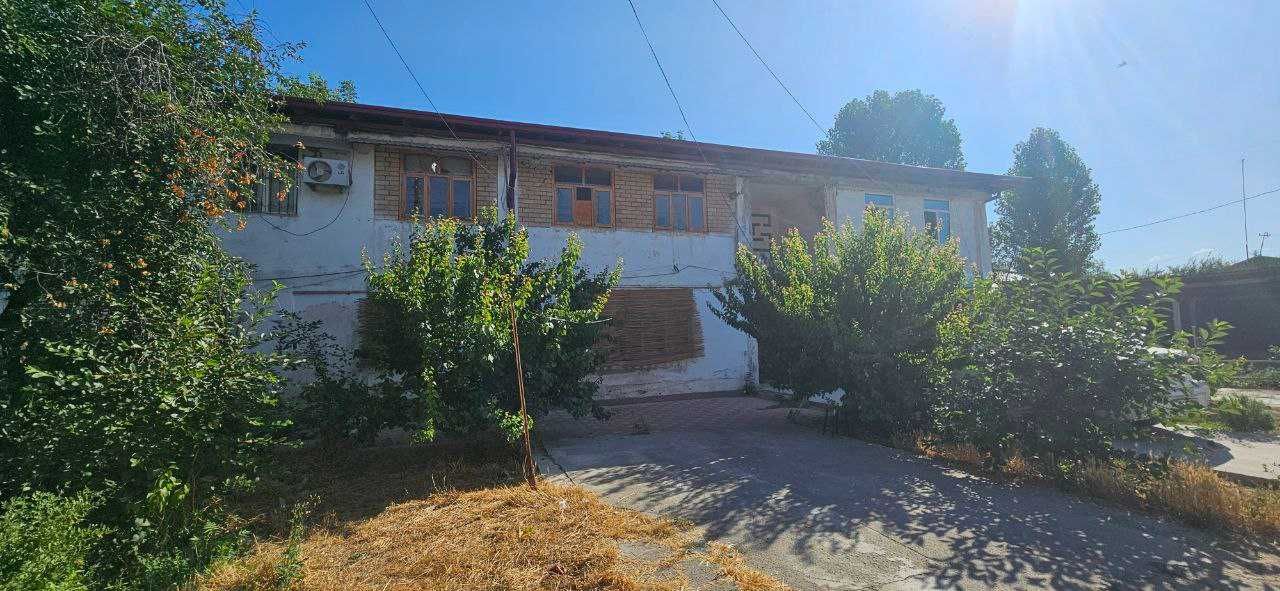 5ти комнатная квартира, 92 кв.м.  в Янгибазаре